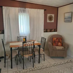 Mountain View Getaway - Image 3