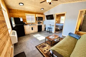 Yellowstone Rocks Cabin17+WFI+PetFriendly+Ac+30YNP - Image 2