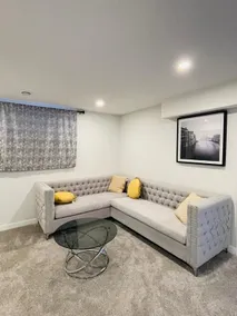 Cozy guest suite - Image 3