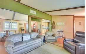 Lake Home - Monthly Rental - Image 4