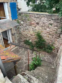 Village house - Image 4