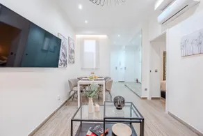 Terrace & comfort in an unbeatable location! - Image 4