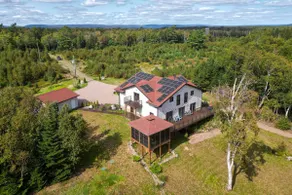 Redbird Lakehouse: Luxury Cottage on the Bras d'Or - Image 2