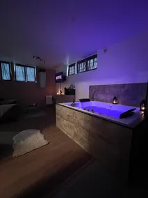 Suite & Jacuzzi - Montmagny - Image 2