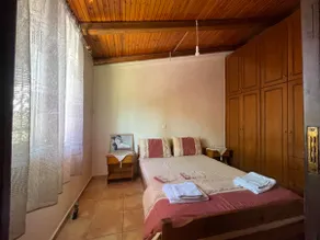 Detached house in Loutraki - Image 3