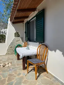 Detached house in Loutraki - Image 4