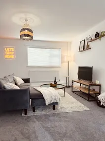 Stylish 3 bed in Peterborough - Image 3