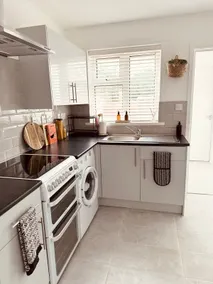 Stylish 3 bed in Peterborough - Image 5