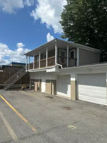 22 Walnut - Image 4