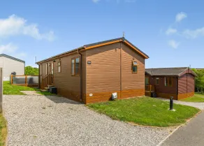 Jasmine Lodge 3 - Image 4