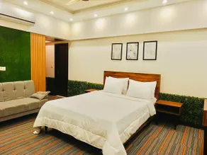 Cinque 1: Super 3 bed FB Area block 4 - Image 5