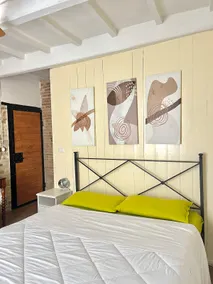 Cozy B&B in the Historic Center of Perugia - Image 4