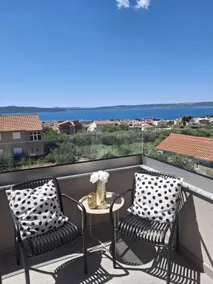 Moderne Wohnung in der Nähe von Split und Trogir - Image 3