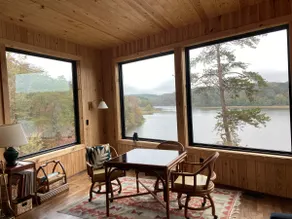 Stunning Lakefront Cabin Fall Getaway - Image 2