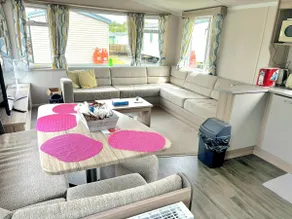 M&M caravan - Image 3