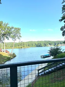 QualityTime | Waterfront Cabin - Image 3