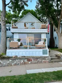 The Lakeview! View & Location! - Image 2