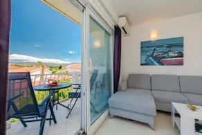 Elegant Krk Hideaway Apartment With Terrace - Image 3