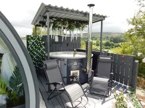 Glenelly Glamping - Gleann View Pod - Image 2
