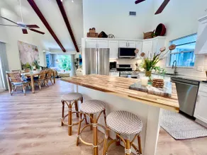 Antigua Cay Retreat - Image 4