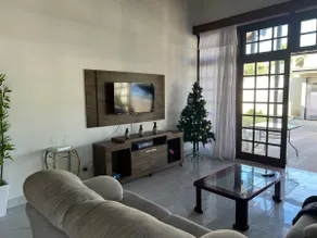 House one block from the sea (Complete and spacious) - Image 2