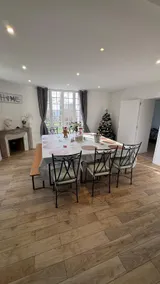 Family home for 14 people with garden, for groups - Image 3