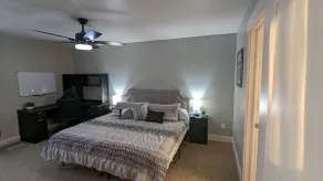 Central Mountain Retreat - Sleeps 7! - Image 3