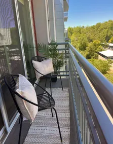 Cozy Modern Resort inspired Apt - Image 2