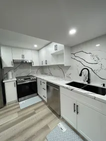Beautiful 2 Bedroom Home Suite - Image 5