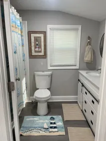 Coastal Flair 3 BR 2 BA House- ADA Friendly - Image 4
