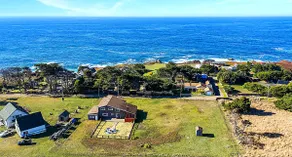 5BR Fort Bragg Ocean View Villa · Hot Tub · Dogs - Image 5