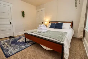 Cozy Home | *Near Downtown | 5 beds! - Image 2