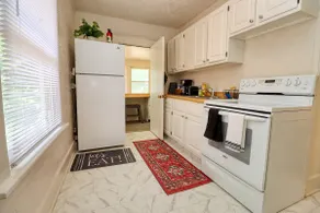 Cozy Home | *Near Downtown | 5 beds! - Image 4