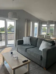 Ash Lodge - Image 2