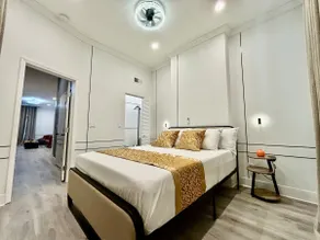 The Modern Muse | Stylish St. Louis Escape - Image 3