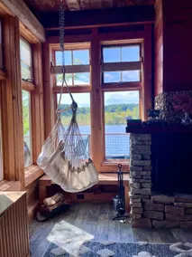 Lakeside Cabin Retreat Private Lakehouse Hideaway! - Image 2