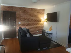 Cozy Apartment in LSU and 5 minutes to Downtown! - Image 5