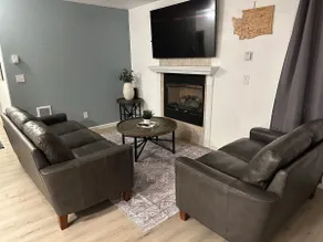 3BR 1.5BA - Hot tub, Game Room - 2 Pets Stay Free! - Image 4