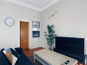 Cozy 1-Bedroom in Historical Nişantaşı Building - Image 5