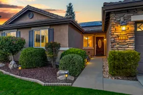 Relaxing Oasis w/Pool & Hot Tub in Visalia - Image 3