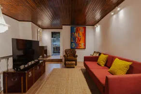 BABhouse Golden House - Image 5