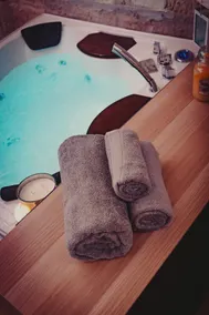 Suite Romeo & Jiuliet with jacuzzi in the center - Image 4