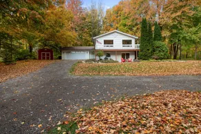 2 King Suites • Hot Tub • Game Room • Pet-Friendly - Image 3