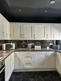 3 double bedroom spacious flat - Image 3