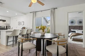 Modern Private 3B/2BA Home & Spacious Yard - Image 5