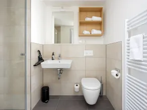 smartments | Modern Studio at Airport - Image 5