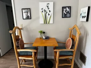 ”Audrey's Treehouse” (Apt 4) - Image 5