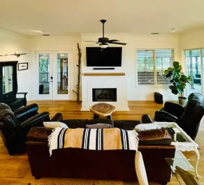 Quiet Waterfront Home | Dock | Wi-Fi | Downtown - Image 3