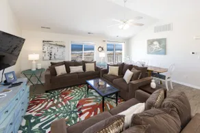 An Octopus Hug- Oceanfront, Dog Friendly - Image 5