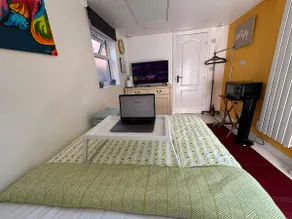 Private Guest Suite in Bletchley, Milton Keynes - Image 2